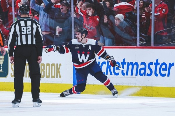 Хоккей.  НХЛ. "Вашингтон" явил волю в матче с "Детройтом", Алексей Протас обновил антирекорд сезона
  