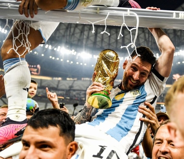 Футбол. Месси, Мбаппе, Бензема. "ПБ" провел редакционный опрос на звание лучшего игрока 2022 года
Футбол. Месси, Мбаппе, Бензема. "ПБ" провел редакционный опрос на звание лучшего игрока 2022 года