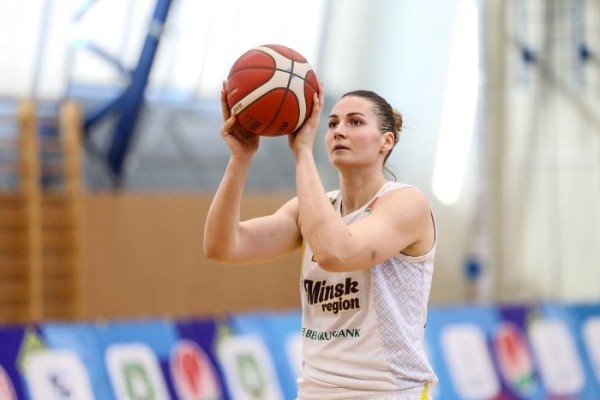 Баскетбол. Анастасия Веремеенко "забыла" Анатолия Буяльского, вспоминая главных тренеров в своей карьере
Баскетбол. Анастасия Веремеенко "забыла" Анатолия Буяльского, вспоминая главных тренеров в своей карьере