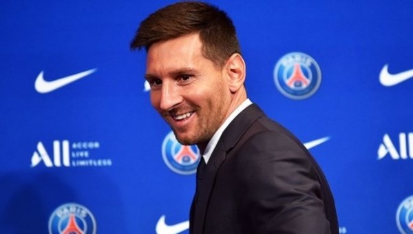 Футбол.  Лионель Месси: Испания играет очень хорошо, хоть и вышла в плей-офф так, как вышла
 