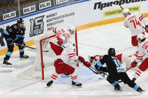 Хоккеисты минского "Динамо" проиграли восьмой матч подряд в КХЛ