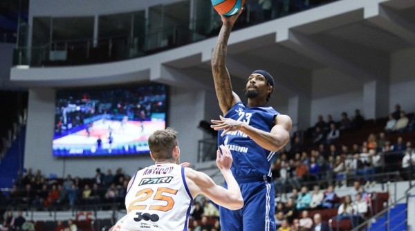 Питерский "Зенит" обыграл "Парму-Пари" в Единой лиге ВТБ