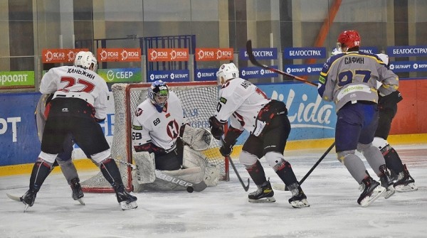 "Неман" и "Гомель" одержали очередные победы в матчах белорусской экстралиги "Неман" и "Гомель" одержали очередные победы в матчах белорусской экстралиги