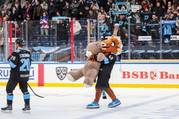 Хоккей.  Минское "Динамо" устроит предновогодний "мишкопад" на матче со "Спартаком"
 