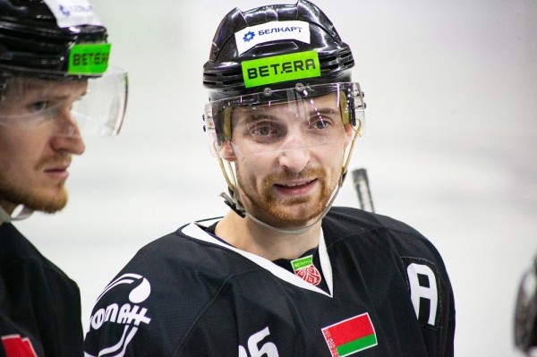 Хоккей.  Артем Землянкин стал автором 11-го хет-трика нынешнего сезона Betera-Экстралиги
 