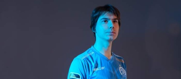 Футбол. "Мы рады сообщить, что нападающий Дмитрий Латыхов продлил контракт". Форвард провел 13 матчей без единого гола в ЧБ-2022
Футбол. "Мы рады сообщить, что нападающий Дмитрий Латыхов продлил контракт". Форвард провел 13 матчей без единого гола в ЧБ-2022