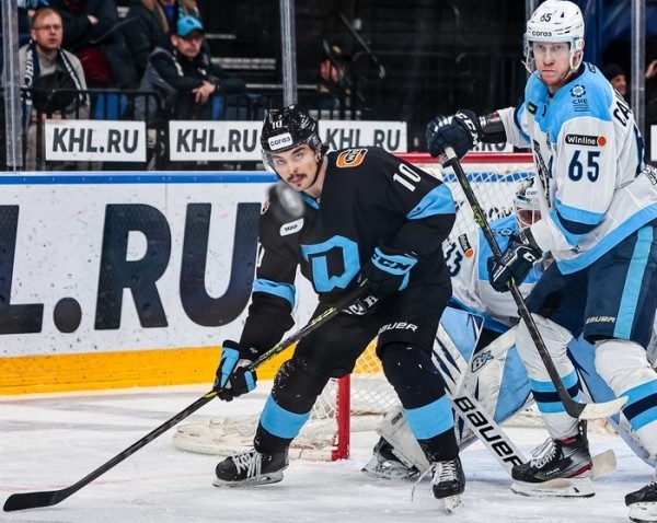 Хоккей. Ник Меркли: атмосфера на "Минск-Арене" соответствует клубам из топ-10 в НХЛ
Хоккей. Ник Меркли: атмосфера на "Минск-Арене" соответствует клубам из топ-10 в НХЛ