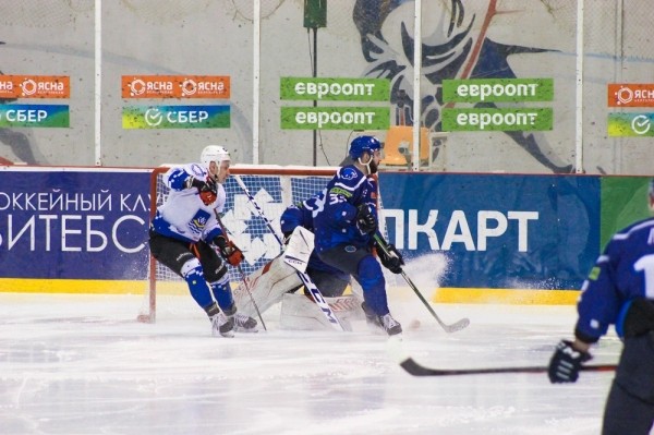 Хоккей.  Betera-Экстралига. "Шахтер" одолел "Металлург", "Локомотив" на выезде обыграл "Юность", "Химик" выиграл у "Витебска" в матче с семью голами
 