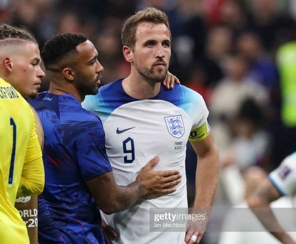 Футбол.  ЧМ-2022. Харри Кейн мог спасти Англию и стать рекордсменом по голам за "националку", но промазал с 11-метровой отметки
  