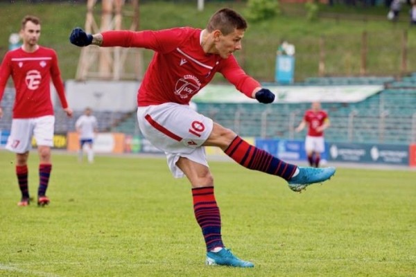 Футбол.  "Шинник" и "Волга" заинтересованы в приглашении Владимира Хващинского
 