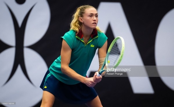 Теннис.  Ранним утром 1 января Александра Саснович откроет сезон на турнире ВТА в Аделаиде матчем с Кайей Канепи
 