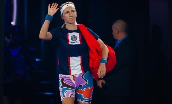 Теннис.  Виктория Азаренко уступила Елене Рыбакиной в полуфинале "Australian Open"
 