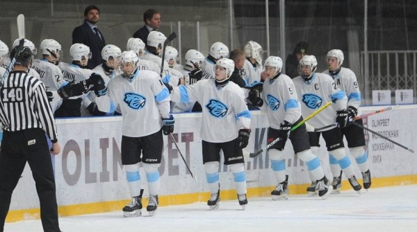 Хоккеисты "Динамо-Шинника" выиграли восьмой кряду матч в МХЛ