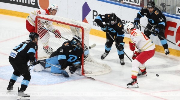 Минское "Динамо" дома уступило "Куньлуню" в матче КХЛ