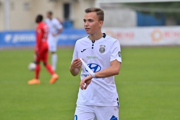 Футбол.  Чемпионат Беларуси. Олег Никифоренко покинул "Ислочь"
 