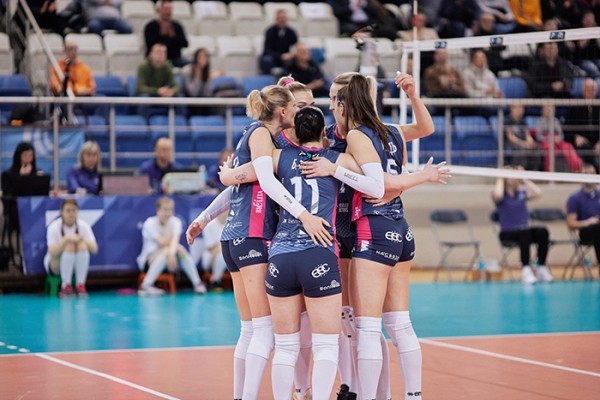 Разное. Волейбол. Чемпионат России. "Минчанка" в трудном матче победила "Протон" и прервала серию поражений
Разное. Волейбол. Чемпионат России. "Минчанка" в трудном матче победила "Протон" и прервала серию поражений