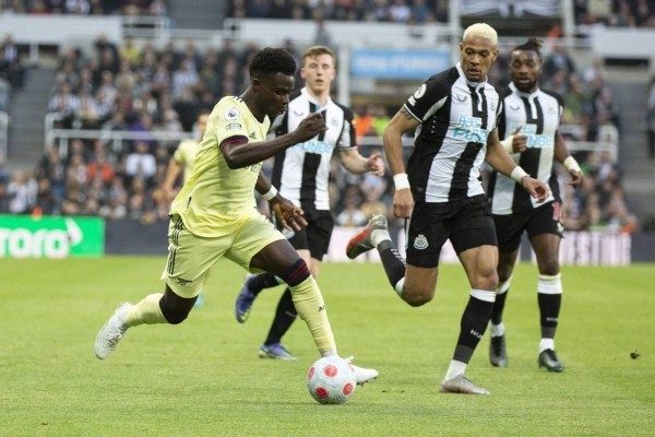 Футбол.  Чемпионат Англии. Остановит ли "Ньюкасл" "канониров"? У "Арсенала" пять побед подряд и лидерство в АПЛ
 