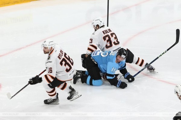 Хоккеисты минского "Динамо" проиграли третий матч подряд в КХЛ 