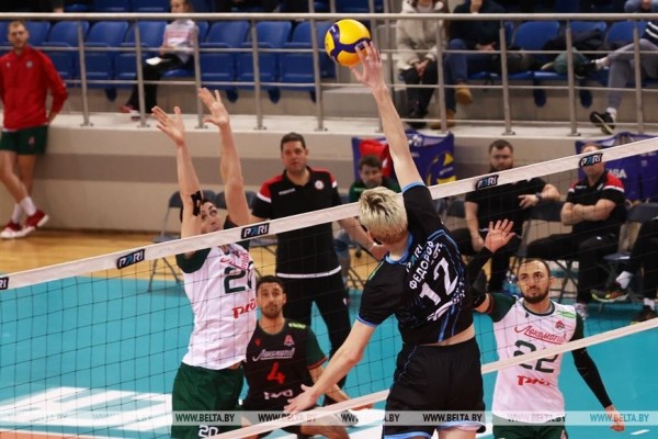Волейболисты минского "Строителя" проиграли "Локомотиву" в чемпионате России