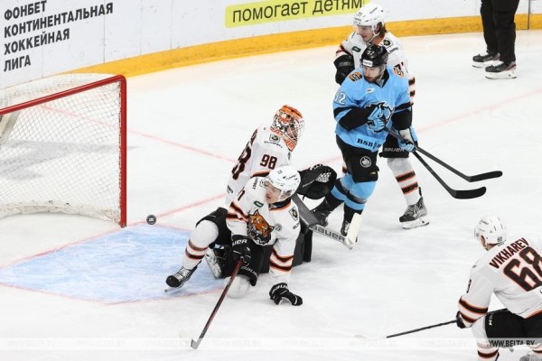 Хоккеисты минского "Динамо" проиграли третий матч подряд в КХЛ 