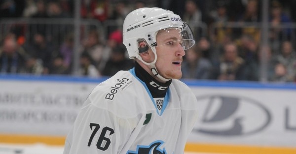 Хоккей.  КХЛ. Шон Лалонд и Тимофей Ковгореня устроили кулачный бой на тренировке минского "Динамо"
  