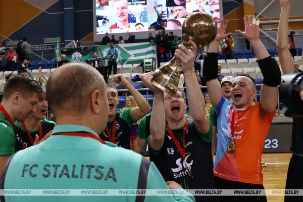 "Столица" во второй раз выиграла Кубок Беларуси по мини-футболу "Столица" во второй раз выиграла Кубок Беларуси по мини-футболу