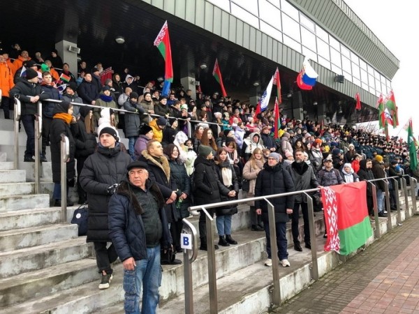 Биатлон. Первый день этапа Кубка Содружества в Раубичах собрал на трибунах аншлаг
Биатлон. Первый день этапа Кубка Содружества в Раубичах собрал на трибунах аншлаг