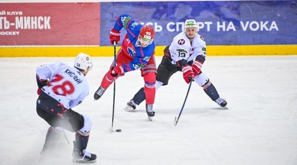 Хоккеисты "Юности" обыграли "Неман" в белорусской экстралиге