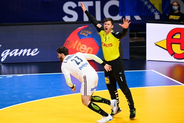 Гандбол. ЧМ-2023. Сборная Дании одолела французов и третий раз подряд стала чемпионом мира
Гандбол. ЧМ-2023. Сборная Дании одолела французов и третий раз подряд стала чемпионом мира