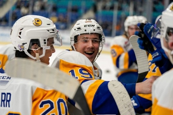 Хоккей.  Шайба Егора Сидорова в овертайме принесла "Саскатуну" победу, форвард стал третьей звездой матча
 