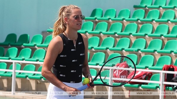 Белорусская теннисистка Виктория Азаренко пробилась в 1/4 финала Australian Open