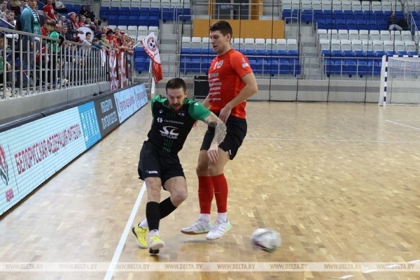 "Столица" во второй раз выиграла Кубок Беларуси по мини-футболу "Столица" во второй раз выиграла Кубок Беларуси по мини-футболу