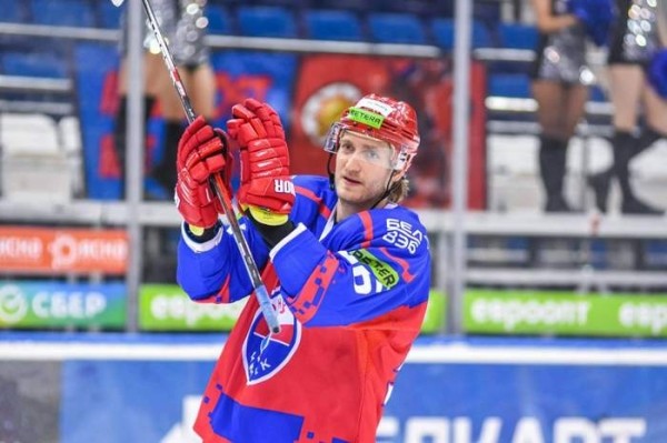 Хоккей.  Экс-защитник "Юности" продолжит карьеру в Румынии
 