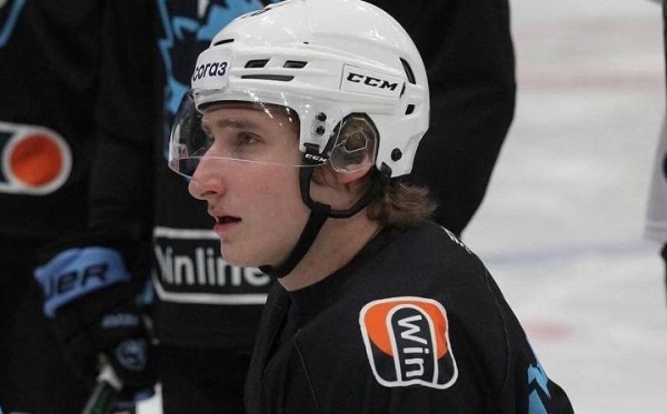 Хоккей.  КХЛ. "Динамо" Минск — "Куньлунь": у хозяев Шостак в воротах, Сотишвили вернулся в состав
  