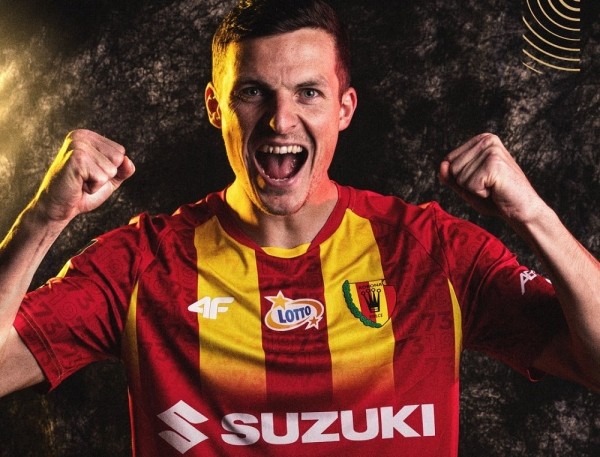 Футбол.  Евгений Шикавка оформил дубль за "Корону" в матче против "Легии", выйдя на полчаса со скамейки запасных
  