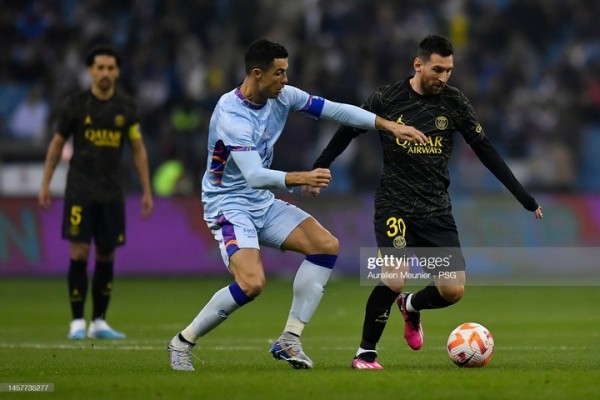 Футбол.  На гол Месси Роналду ответил дублем, но его сборная Эр-Рияда проиграла товарищеский матч "ПСЖ"
 