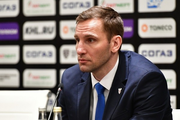 Хоккей.  Алексей Шевченко: Немировски в шоке от информации про предложение от минского "Динамо". Все это чушь, такого не было
 