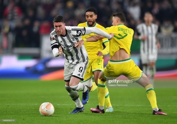 Футбол.  Лига Европы. Матчи 1/16 финала. "Севилья" крупно обыграла "ПСВ", "Ювентус" сыграл вничью с "Нантом" и другие итоги
 