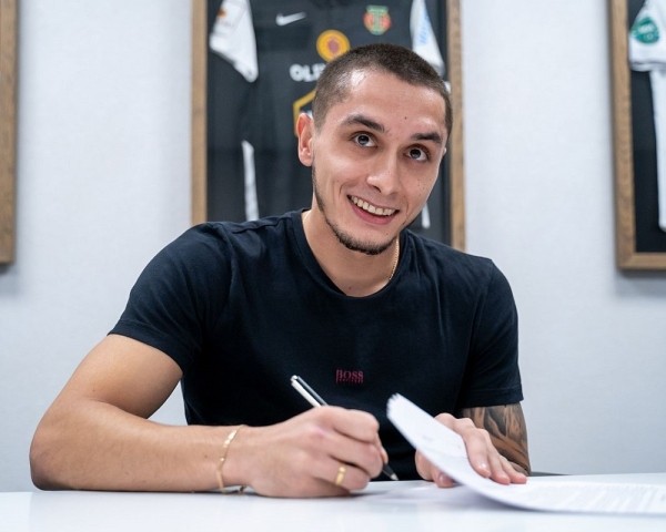 Футбол. Роман Юзепчук: "Торпедо" славилось на весь Советский Союз — это впечатлило меня. Хочется вернуть клубу былую славу
Футбол. Роман Юзепчук: "Торпедо" славилось на весь Советский Союз — это впечатлило меня. Хочется вернуть клубу былую славу