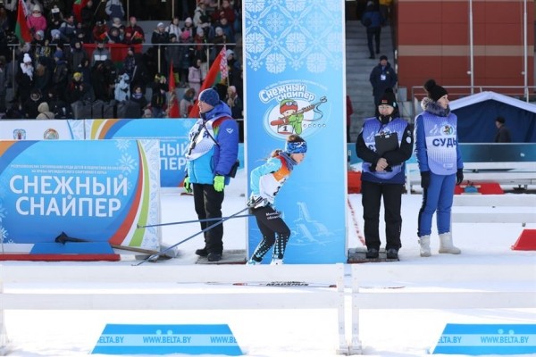 В "Раубичах" завершился финал республиканских соревнований по биатлону "Снежный снайпер"
