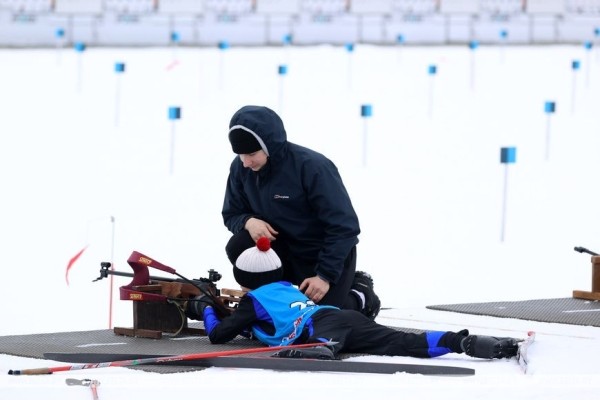 ФОТОФАКТ: Областной этап соревнований по биатлону "Снежный снайпер" прошел в "Раубичах" ФОТОФАКТ: Областной этап соревнований по биатлону "Снежный снайпер" прошел в "Раубичах"