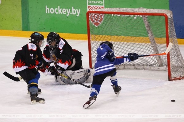 ФОТОФАКТ: В Минске открылись соревнования среди детей и подростков по хоккею "Золотая шайба"