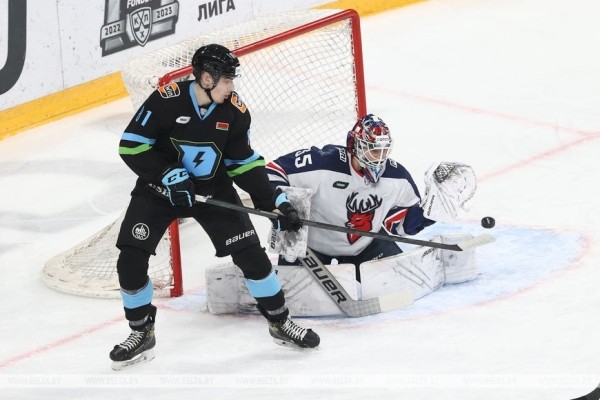 Хоккеисты минского "Динамо" проиграли "Торпедо" в КХЛ