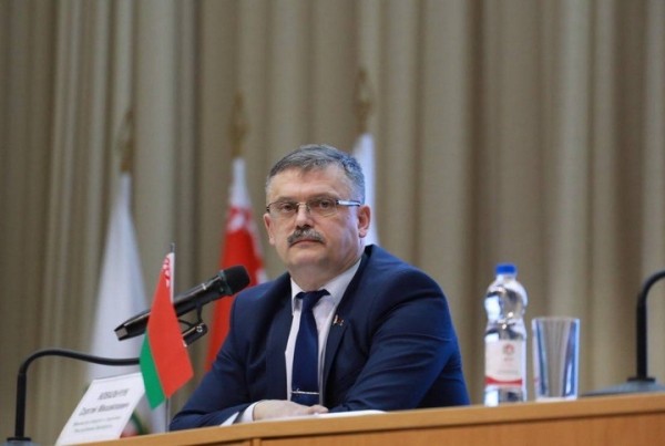 Футбол. На заседании коллегии Минспорта были поставлены задачи по оптимизации развития футбольной отрасли Беларуси
Футбол. На заседании коллегии Минспорта были поставлены задачи по оптимизации развития футбольной отрасли Беларуси