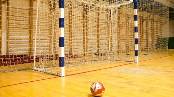 "Пермские медведи" в гостях одолели гандболистов "Зенита" в 1/4 финала SEHA-лиги