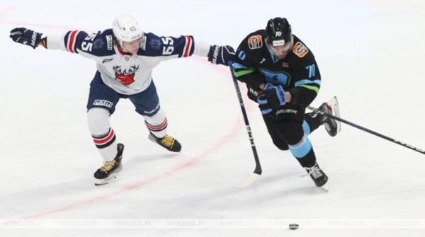Хоккеисты минского "Динамо" проиграли "Торпедо" в КХЛ