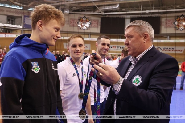 ФОТОФАКТ: ХК "Минск-1" одержал победу в заключительном туре чемпионата Беларуси