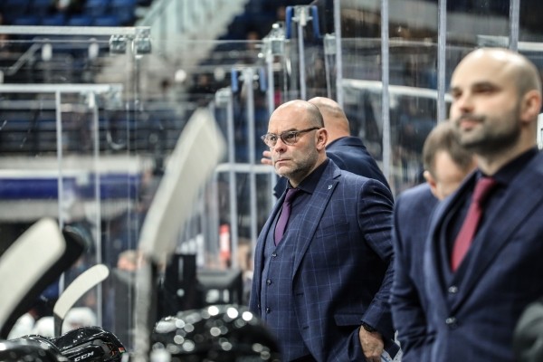 Хоккей. Крэйг Вудкрофт о матче с "Торпедо": команда показала хорошую игру, жаль нет нужного результата
Хоккей. Крэйг Вудкрофт о матче с "Торпедо": команда показала хорошую игру, жаль нет нужного результата