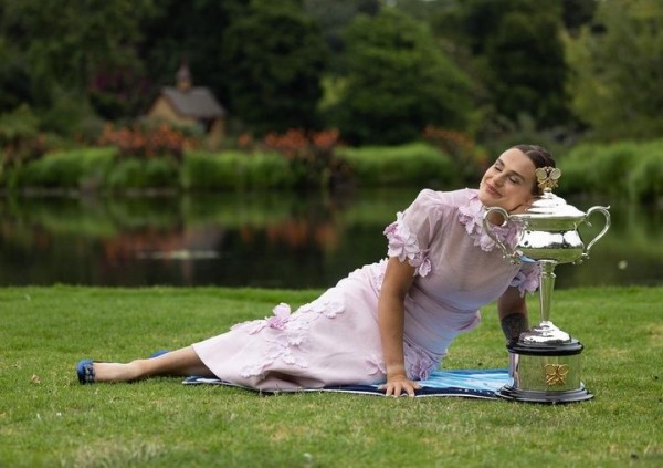 Теннис. Азаренко потеряла одну позицию в рейтинге ВТА, Саснович — шесть, Соболенко на втором месте
Теннис. Азаренко потеряла одну позицию в рейтинге ВТА, Саснович — шесть, Соболенко на втором месте