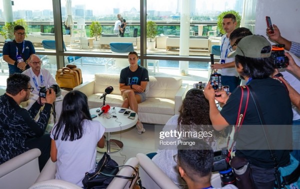 Теннис.  Вторая сеяная Арина Соболенко стартует на турнире серии "ВТА 1000" в Дубае матчем с 49-й ракеткой мира
 